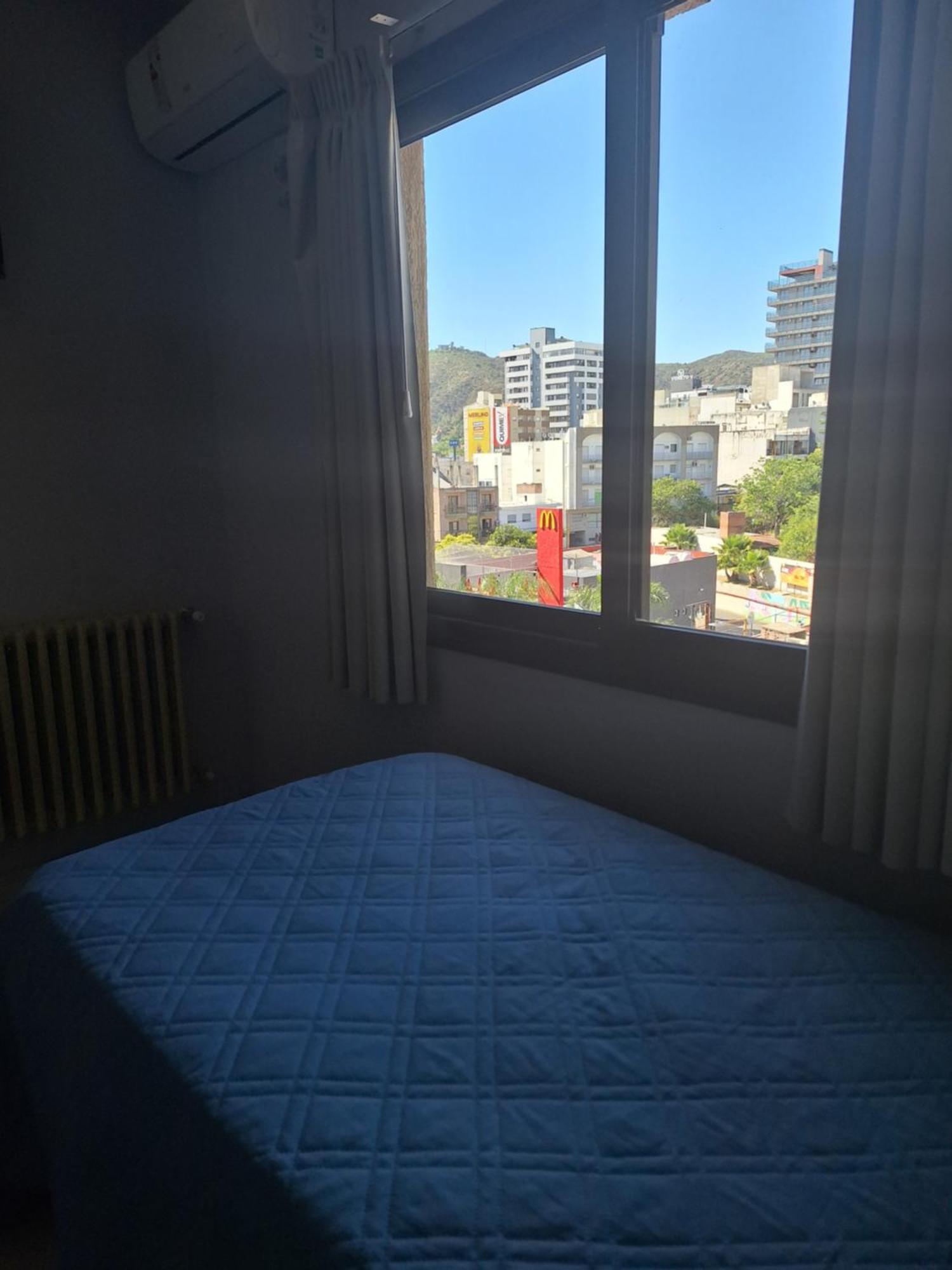 Hotel Hurlingham ヴィラ・カルロス・パス エクステリア 写真