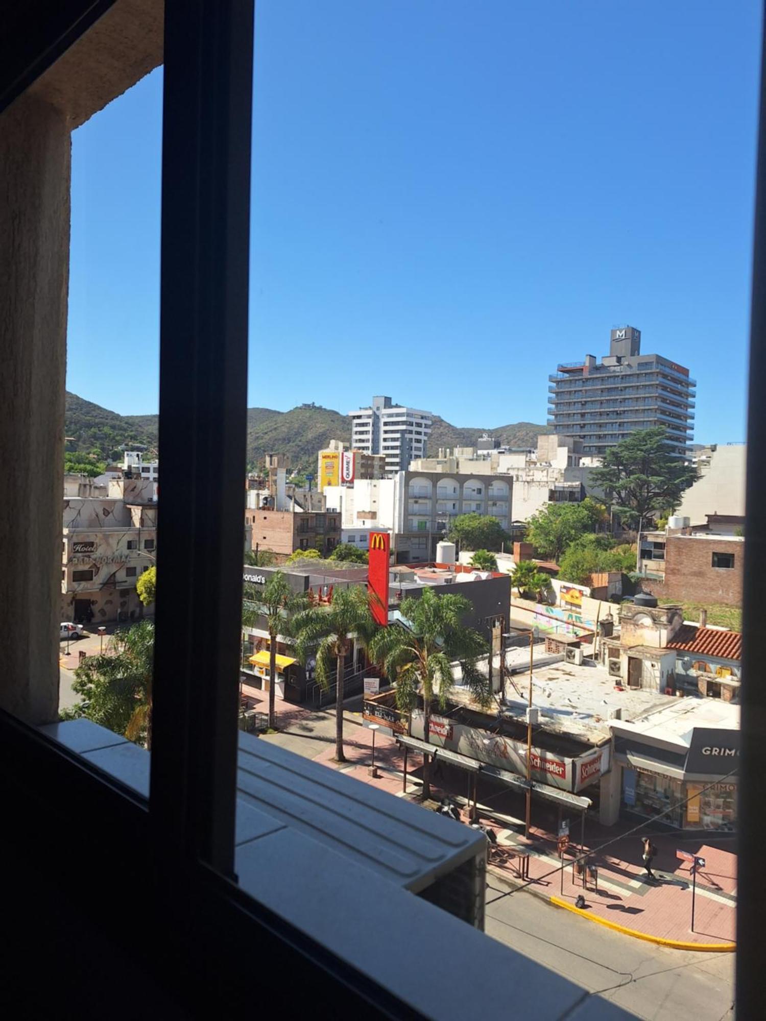 Hotel Hurlingham ヴィラ・カルロス・パス エクステリア 写真