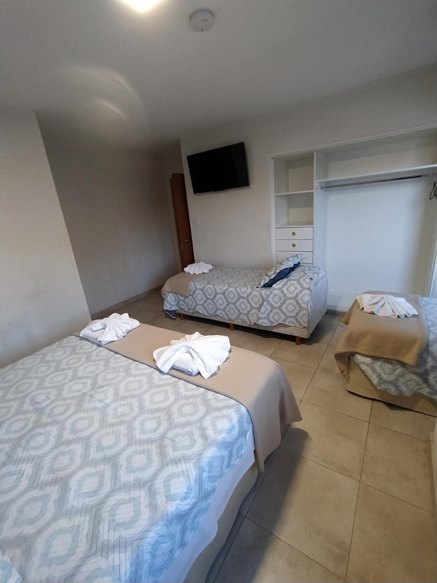 Hotel Hurlingham ヴィラ・カルロス・パス 部屋 写真